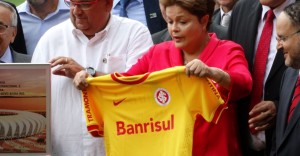 A colorada Dilma Rousseff